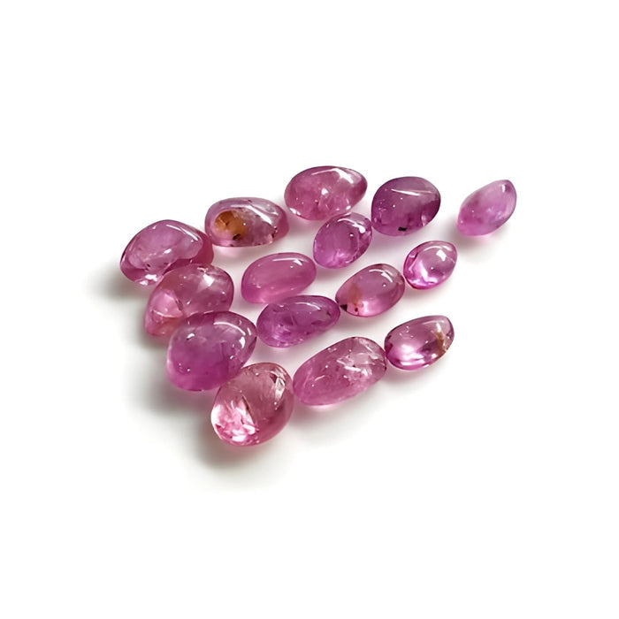 cabochon rubis de forme irrégulière