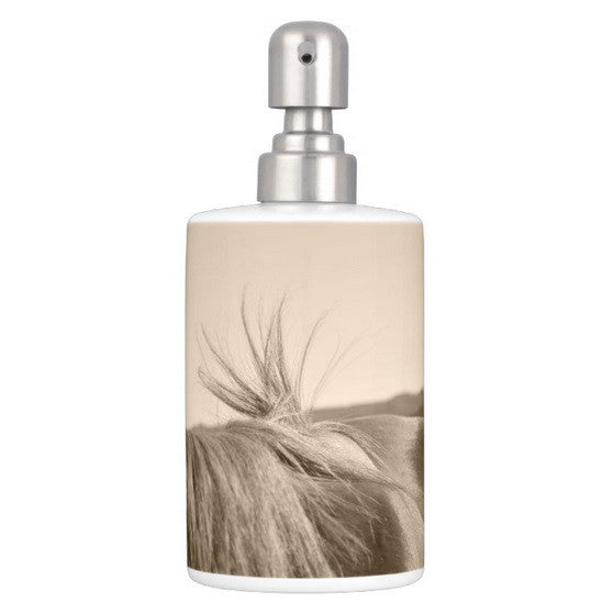 Bareback Hold Bathroom Set