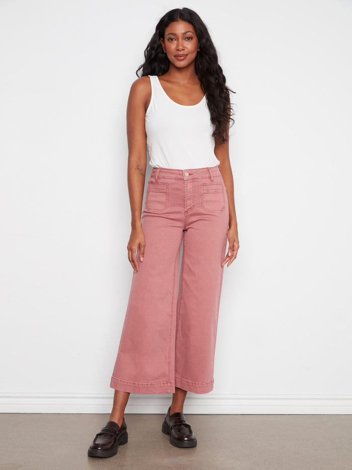 Made from stretch twill fabric, these pants ensure comfort and flexibility throughout the day. By Charlie B.