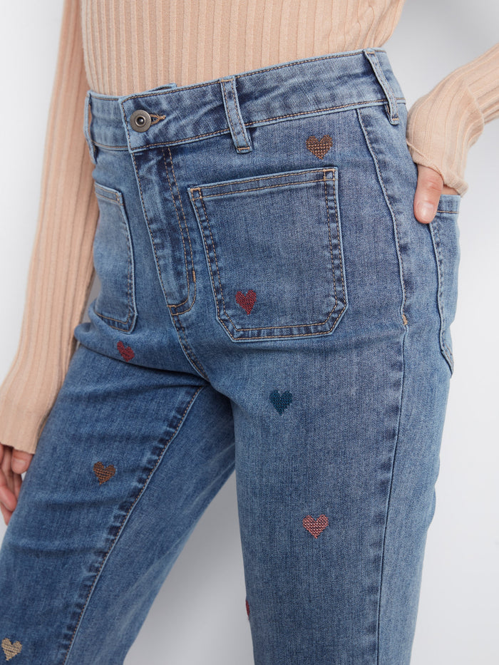Crafted from stretch denim, these jeans provide comfort and flexibility while maintaining a chic look. Designed by Charlie B.