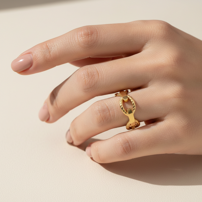 Maira Ring | Adjustable Dainty Ring