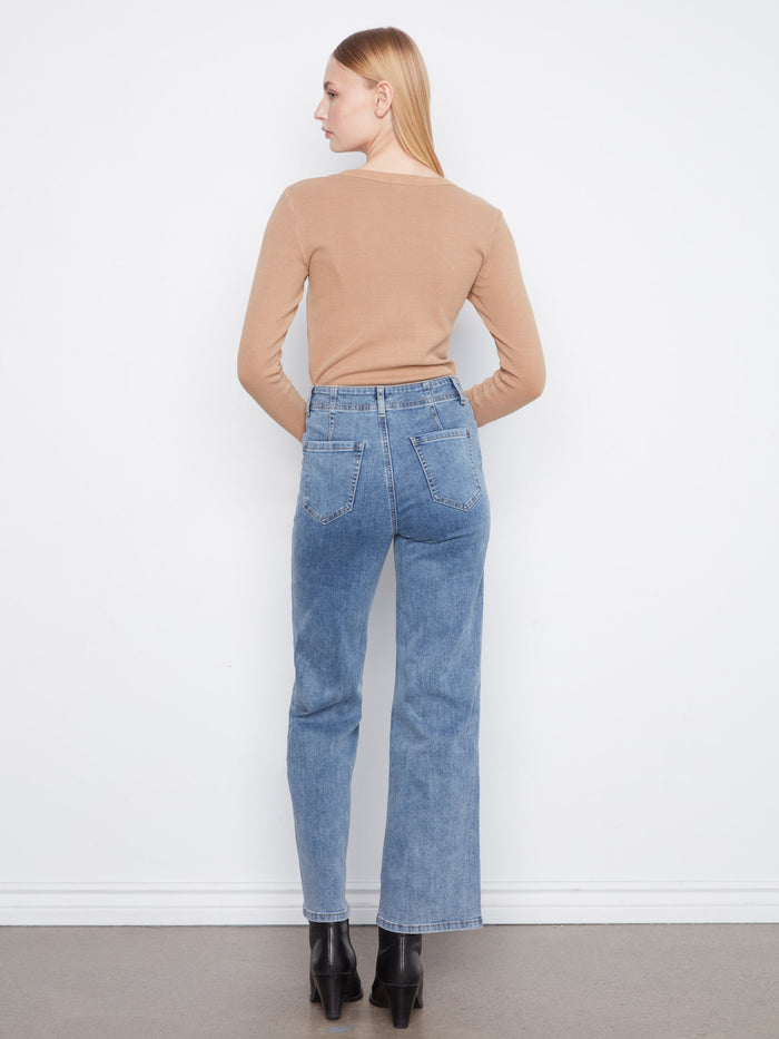 Experience the comfort of stretch denim in these stylish jeans, ideal for all-day wear and flexibility. By Charlie B.